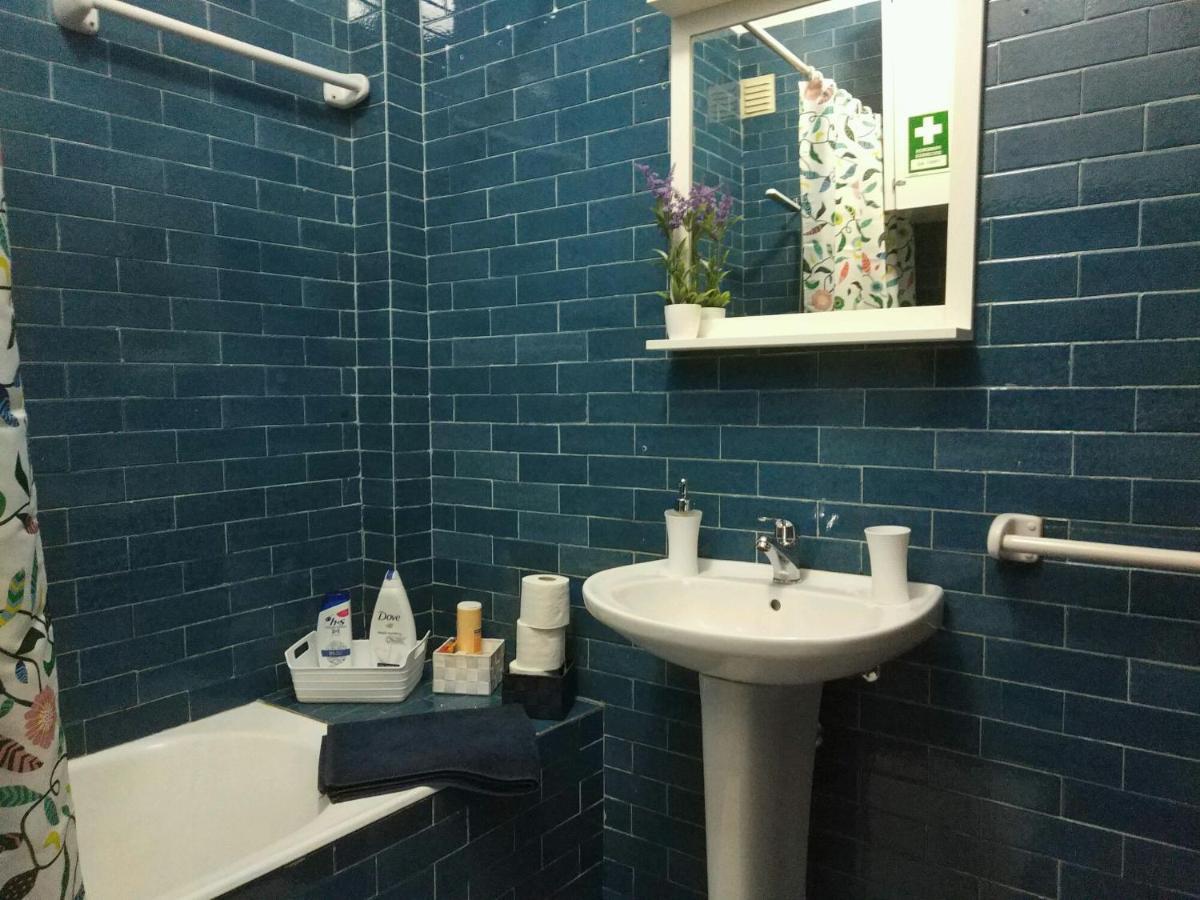! Free Parking Street ! Ground Floor With Washer! OOporto Extérieur photo